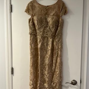 ADRIANNA PAPELL Formal Dress